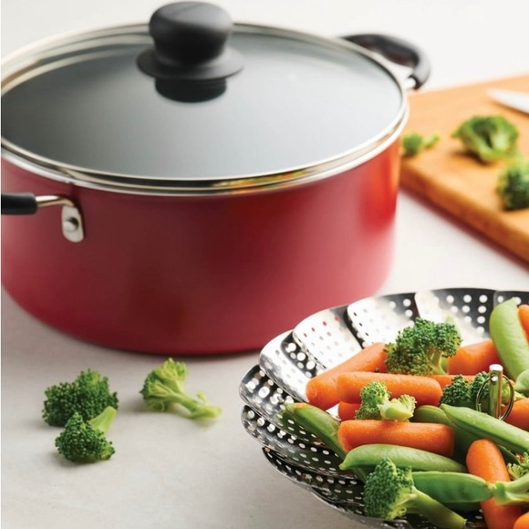 Red Non-Stick Cookware Set - Picture 6 of 9